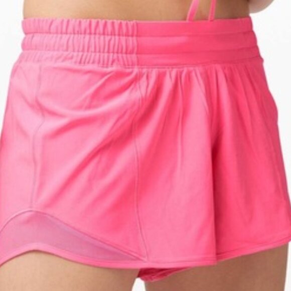 lululemon athletica Pants - Lululemon Hotty Hot LR Short 4"
